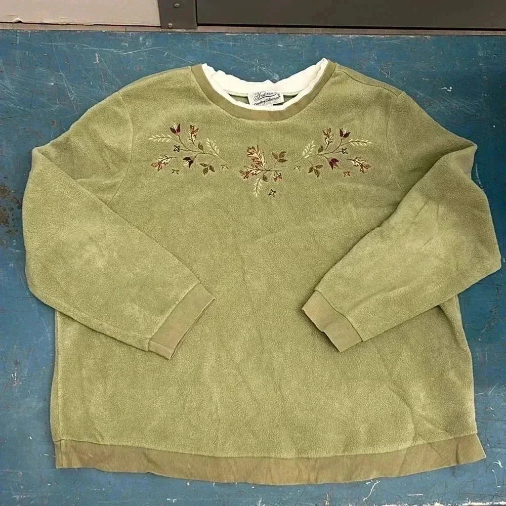 Vintage‎ embroidered tradition  leaves crewneck